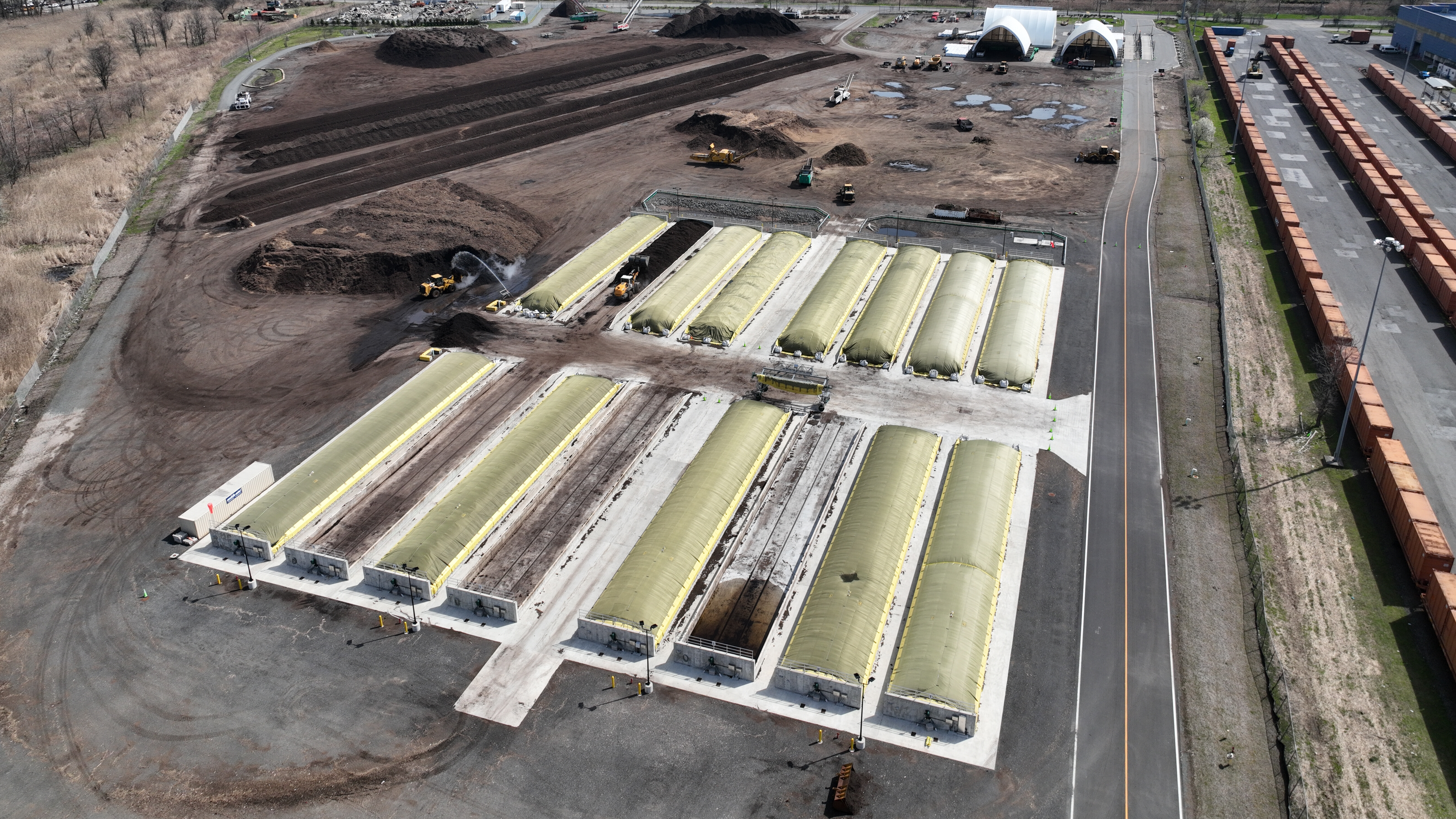 aerial image of gore waste cover in use on site